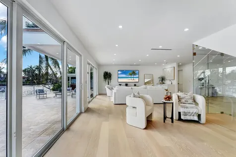 580 Sw 15th Street Boca Raton FL 33432