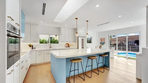 580 Sw 15th Street Boca Raton FL 33432