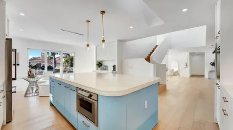 580 Sw 15th Street Boca Raton FL 33432