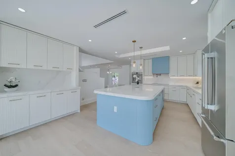 580 Sw 15th Street Boca Raton FL 33432