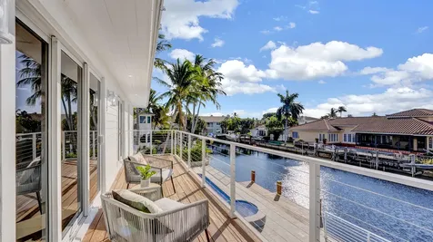 580 Sw 15th Street Boca Raton FL 33432