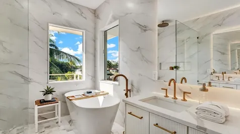 580 Sw 15th Street Boca Raton FL 33432