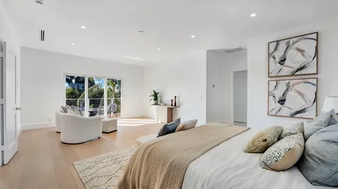 580 Sw 15th Street Boca Raton FL 33432