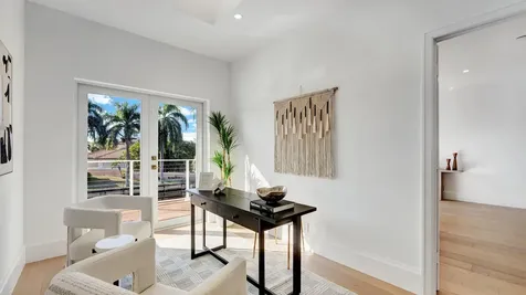 580 Sw 15th Street Boca Raton FL 33432