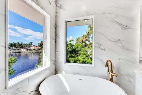 580 Sw 15th Street Boca Raton FL 33432