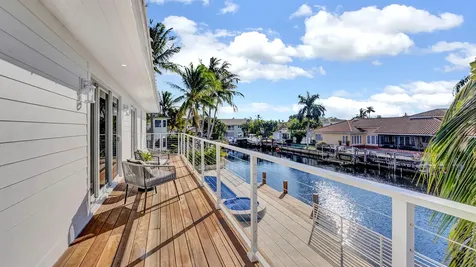 580 Sw 15th Street Boca Raton FL 33432