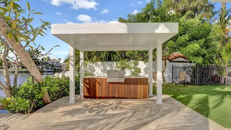 580 Sw 15th Street Boca Raton FL 33432