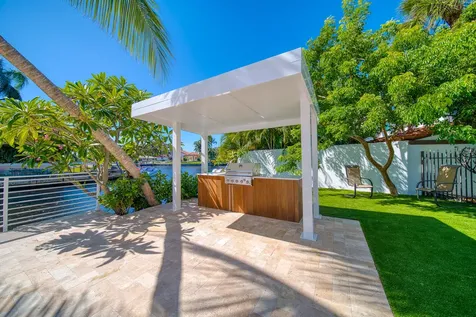 580 Sw 15th Street Boca Raton FL 33432