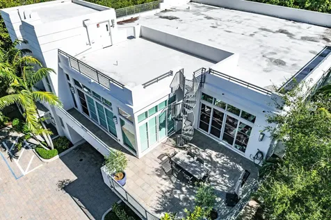 226 Palm Court Delray Beach FL 33444