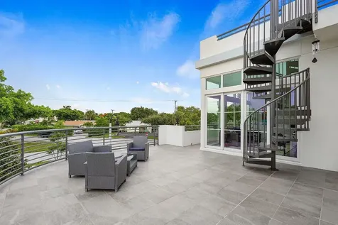 226 Palm Court Delray Beach FL 33444