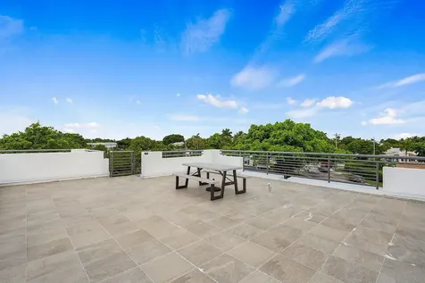 226 Palm Court Delray Beach FL 33444