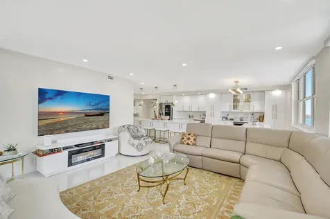 5440 N Ocean Drive Singer Island FL 33404