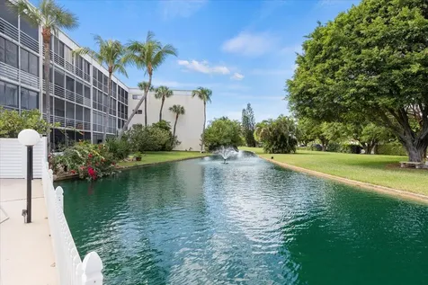 300 Waterway Drive Lantana FL 33462