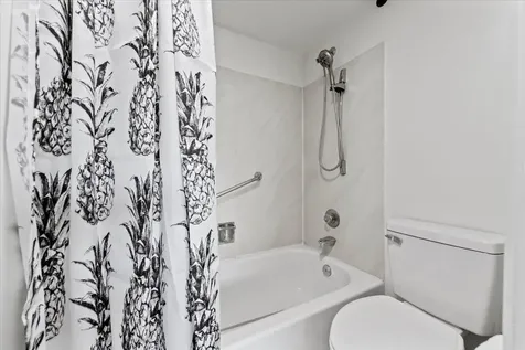 300 Waterway Drive Lantana FL 33462