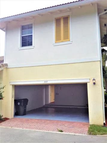 909 NW 18th Avenue Boca Raton FL 33486