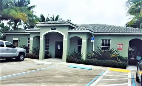 909 NW 18th Avenue Boca Raton FL 33486