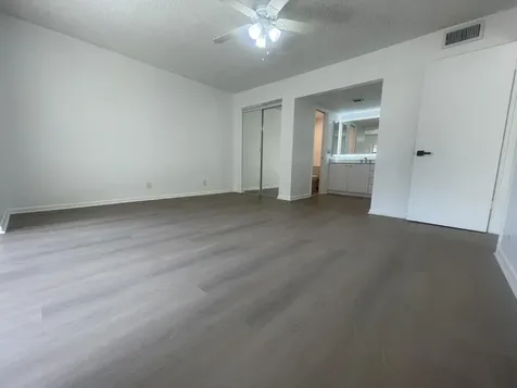 3955 N Nob Hill Road Sunrise FL 33351