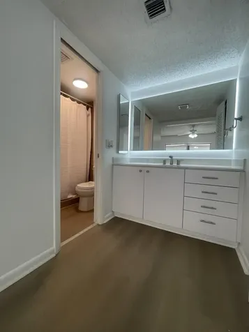 3955 N Nob Hill Road Sunrise FL 33351