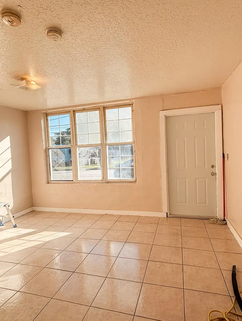 433 N 9th N Street Fort Pierce FL 34950