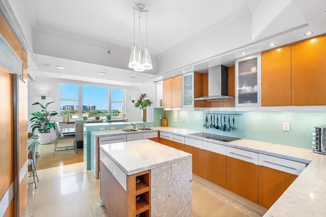 400 Se 5th Avenue Boca Raton FL 33432