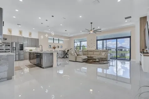 5320 Saint Armands Way Westlake FL 33470