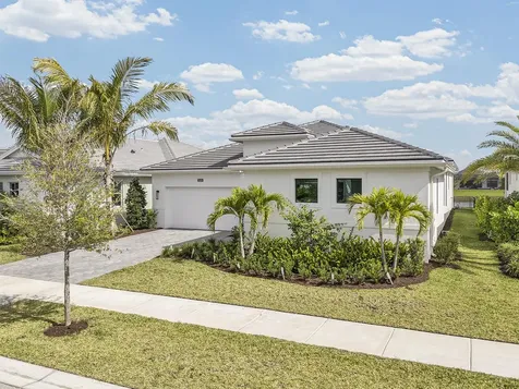 5320 Saint Armands Way Westlake FL 33470