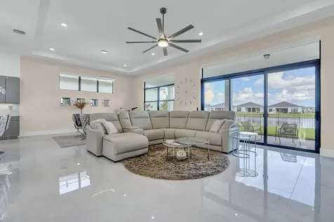 5320 Saint Armands Way Westlake FL 33470