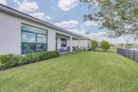 5320 Saint Armands Way Westlake FL 33470