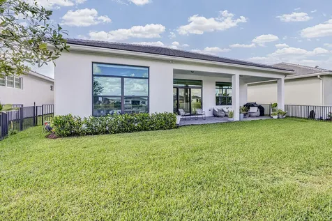 5320 Saint Armands Way Westlake FL 33470