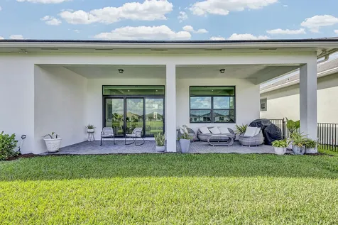 5320 Saint Armands Way Westlake FL 33470