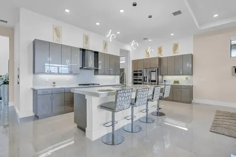 5320 Saint Armands Way Westlake FL 33470