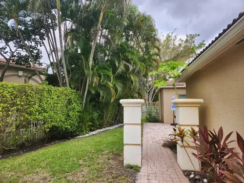 2564 Sandy Cay West Palm Beach FL 33411