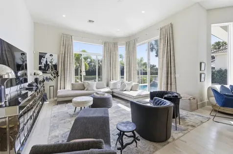 328 Vizcaya Drive Palm Beach Gardens FL 33418