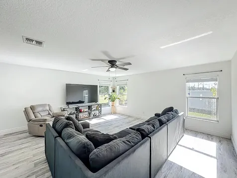 13841 Chihuly Court Orlando FL 32824