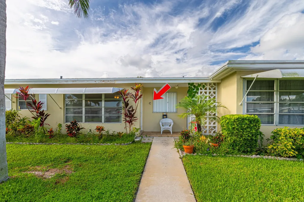 180 High Point Terrace Delray Beach FL 33445