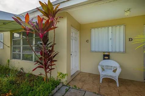 180 High Point Terrace Delray Beach FL 33445