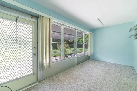 180 High Point Terrace Delray Beach FL 33445