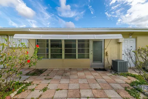 180 High Point Terrace Delray Beach FL 33445