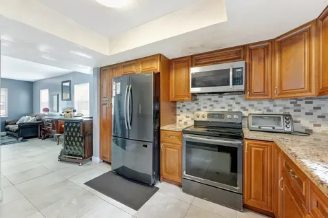 3058 Riverside Drive Coral Springs FL 33065