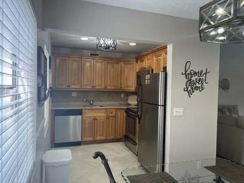 900 Flanders Delray Beach FL 33484