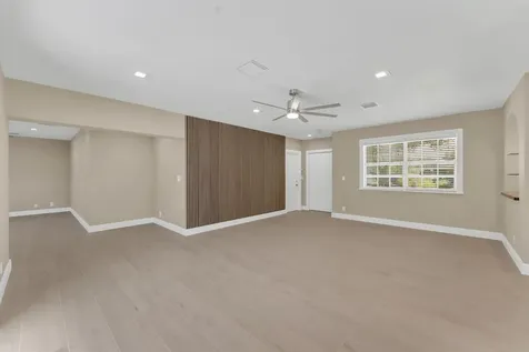 2070 Ne 27th Street Lighthouse Point FL 33064