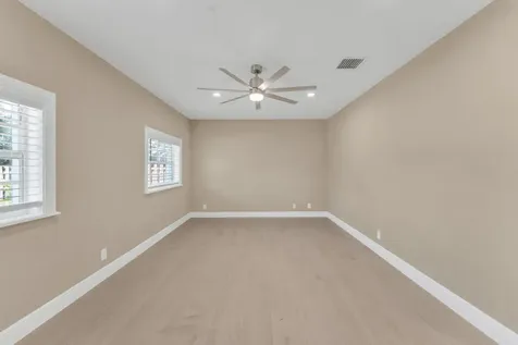 2070 Ne 27th Street Lighthouse Point FL 33064