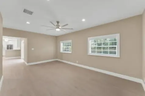 2070 Ne 27th Street Lighthouse Point FL 33064