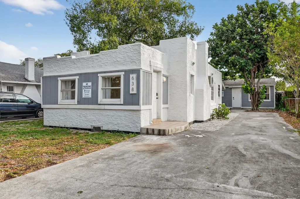 638 53rd Street West Palm Beach FL 33407