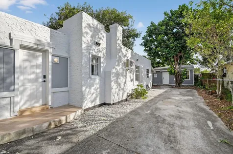 638 53rd Street West Palm Beach FL 33407