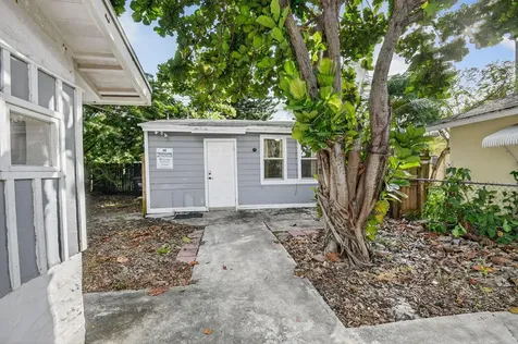 638 53rd Street West Palm Beach FL 33407