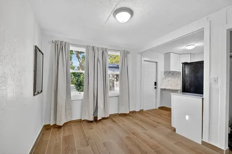 638 53rd Street West Palm Beach FL 33407