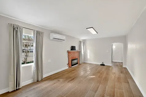 638 53rd Street West Palm Beach FL 33407