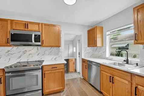 638 53rd Street West Palm Beach FL 33407
