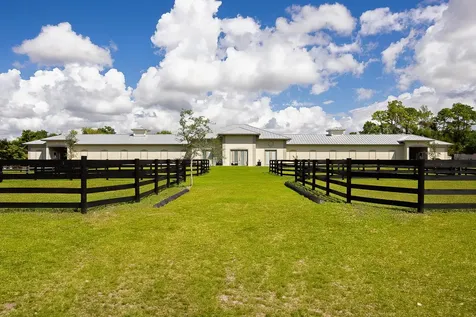 10601 Tamis Trail Lake Worth FL 33449